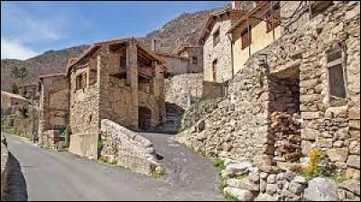 Petit village Catalan de 84 habitants, Py se situe en région ...
