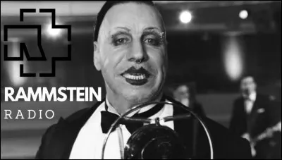 Complétez : 
"Leg' die Ohren an die..."