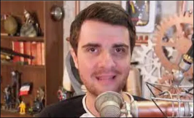 Reconnaissez-vous ce youtubeur ?