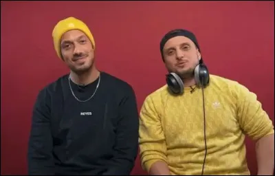 Qui sont ces deux youtubeurs qui ont réussi à tourner une vidéo avec un président de la République ?