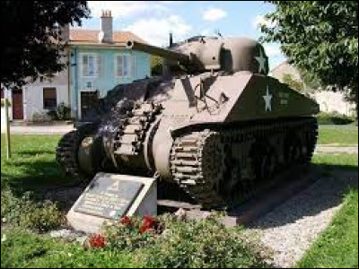 Aujourd'hui, je vous propose de commencer notre balade dans le Grand-Est, devant le char Sherman, à Arracourt. Village du Lunévillois, il se situe dans le département ...
