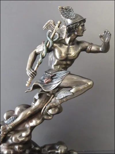 Qui sont les grands-parents maternels du dieu ?