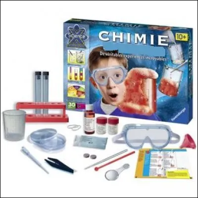 Quant à la petite Gaby, c'est une bonne élève, elle excelle en physique/chimie ! Quel jeu lui sera offert pour ce merveilleux Noël ?