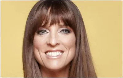 Qui est cette chanteuse, auteure-compositrice et interprète de la chanson ''Soupe chaude'' ?