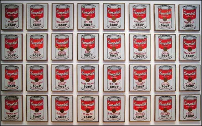 Qui est l'auteur de cette oeuvre d'art dont le titre est ''Campbell's Soup Cans'', souvent appelée ''32 boîtes de soupe Campbell'' ?