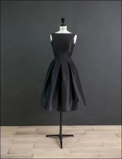 Qui a créé en 1926 la petite robe noire ?