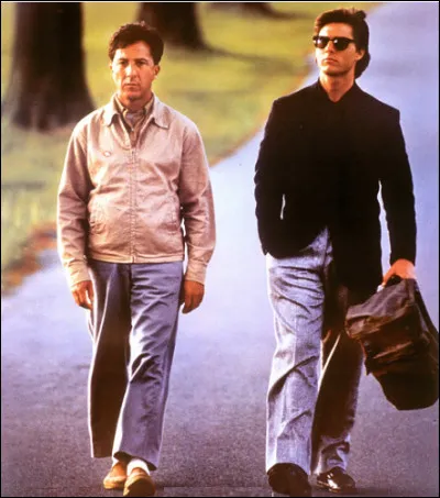 Quel est ce drame américain de 1988, l'histoire d'un autiste savant qui hérite de son père au détriment de son frère qui ne le connait mème pas, avec Dustin Hoffman et Tom Cruise ?