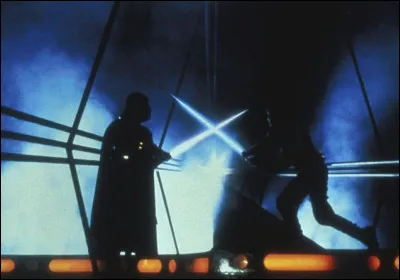 Quel est ce film de science-fiction américain de 1989 réalisé par George Lucas, l'histoire d'un chevalier et de son apprenti qui sont chargés de protéger la reine Amidala aux cours de ses voyages interplanétaires ?