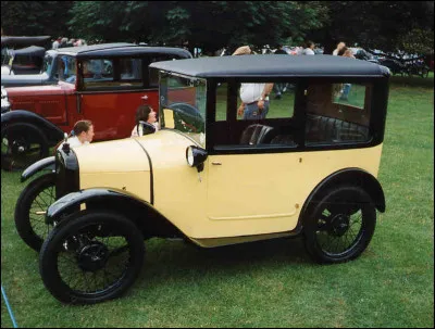 De quelle ville des États-Unis peut-on s'envoler de l'aéroport Bergtrom ?
