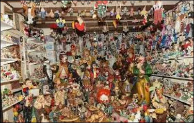 L'Allemand F. M. Kahn possède la plus grande collection d'objets en rapport avec les clowns. Mais combien exactement ?