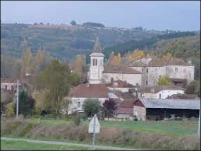 Ancienne commune occitane, dans l'arrondissement de Cahors, Le Boulvé se situe dans le département ...