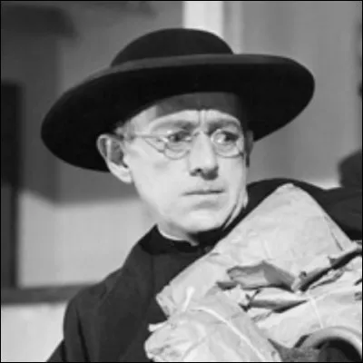 Dans "Détective du bon Dieu", quel acteur est le Père Brown chargée de retrouver une croix volée et de sauver l'âme du voleur ?