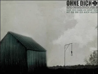 Complétez : 
"Ist es nun still und ohne..."