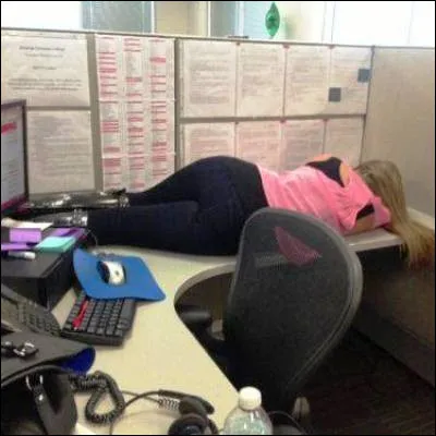 Par quel anglicisme d&eacute;signe-t-on couramment le syndrome d�&eacute;puisement professionnel ?