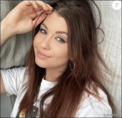 Complétez le titre de sa chaîne Youtube : Enjoy...