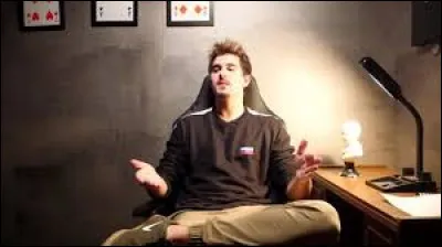 Combien a-t-il sorti de vidéos de sa série "Je teste des objets Instagram" ? (octobre 2021)