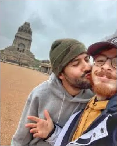 Avec quels autres youtubeurs a-t-il été visiter au Svalbard dans l'océan Arctique avec Mike Horn ?