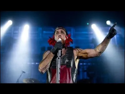 Complétez : 
"Wenn die Freude traurig..."