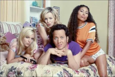 Elle joue au ct de Rob Schneider dans :