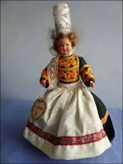 Qui chante "Ouvre cette poupée" sur son album "Matriochka" paru en 2018 ?