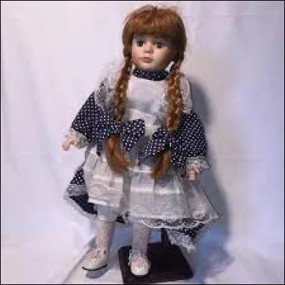 Durant quelle décennie Bernard Menez a-t-il chanté "Jolie poupée" ?