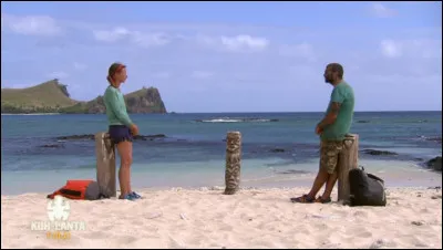 Tu es ambassadeur et tu comprends que l'autre ambassadeur ne veut pas sacrifier quelqu'un de son équipe. Quelle décision prends-tu ?