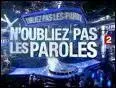 Qui est le prsentateur de  N'oubliez pas les paroles  ?
