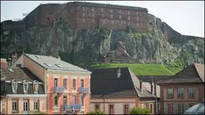 Dans quel département se trouve la ville de Belfort ?