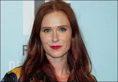 Qui est cette actrice qui tient le rôle principal dans le film ''Le Fantôme de Canterville'', comédie fantastique franco-belge réalisée par Yann Samuell, sortie en 2016 ?