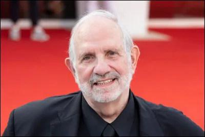 Qui est ce cinéaste, réalisateur du film musical américain ''Phantom of the Paradise'' ou ''Le Fantôme du Paradis'' au Québec ?