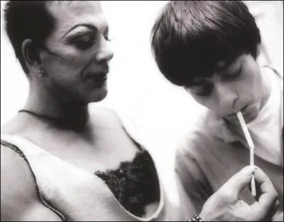 De quel acteur habitu aux rles bizarres, Animal Factory est la deuxime ralisation ?