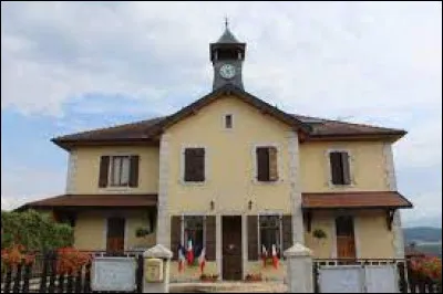 Commune de l'arrondissement de Saint-Julien-en-Genevois, dans la vallées des Usses, Contamine-Sarzin se situe dans le département ...