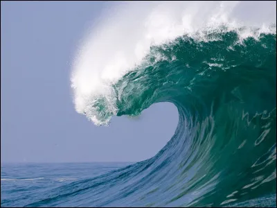 Quel océan est coupé en 2 par le planisphère ?