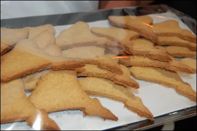 Quelle est cette spécialité de Saint-Dizier, des biscuits sablés à base de farine, de beurre, de sucre de canne, de noix de coco et de cannelle ?