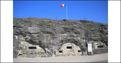 Avec celui de Douaumont, le fort de Vaux est un des lieux emblématiques de la Première Guerre mondiale. On peut encore le visiter près de Verdun dans...