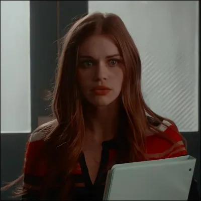 Saison 6, avec qui est-elle en couple ?