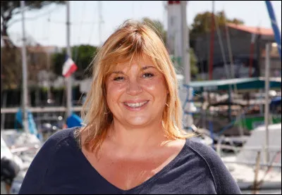 Qui est cette actrice, auteure de cette citation : ''C'est toujours le soir du premier rendez-vous qu'il se met à pleuvoir sur votre brushing.'' ?