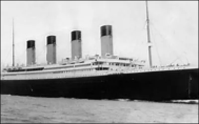 Le Titanic a coulé en...