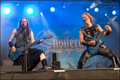 Complétez : 
"Metsän poika tahdon..."