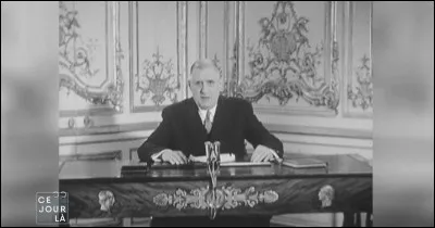 Quand de Gaulle proclame-t-il le droit des Algériens à l'autodétermination ?