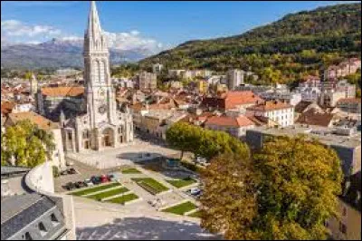Quelle est la préfecture des Hautes-Alpes ? 
Attention, il faut garder le...