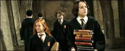 Durant sa scolarité, quelle relation entretient-elle avec Severus Rogue ?