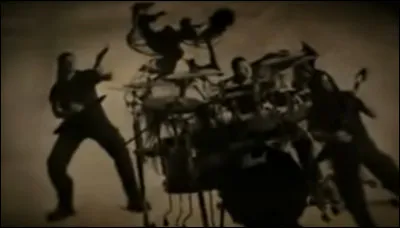 Complétez : 
"Wo mag sie geblieben... ?"