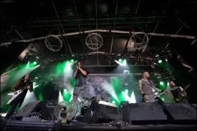 Complétez : 
"Um der Menschheit Weg zu..."