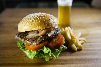 Quel land allemand a une superficie de 753 km² ?