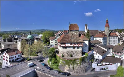Frauenfeld, ville de 25 000 habitants en Thurgovie, se trouve ...