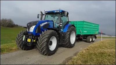 Et enfin, quel est le modèle de ce dernier tracteur ?