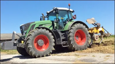 Quel est le modèle de ce tracteur ?