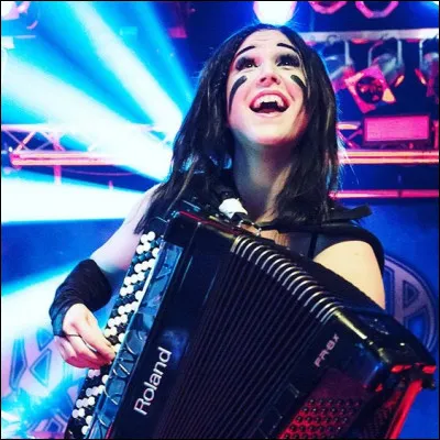 Complétez : 
"Huomaan jonkin..."