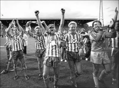 Club sudois, vainqueur des C3 82 et 87, avec des joueurs talentueux comme Strmberg ou Nilsson, je suis :